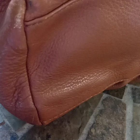 HUGE SALE IN MY CLOSET. MARC BY MARC JACOBS BAG - Picture 10 of 12